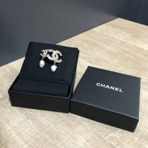 CHANEL シャネル ピアス