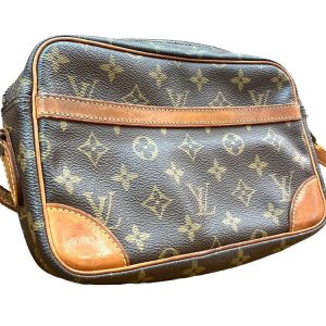 LOUIS VUITTON ルイヴィトン モノグラム トロカデロ ショルダーバッグ