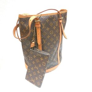 LOUIS VUITTON ルイヴィトン モノグラム バケットGM ポーチ付き