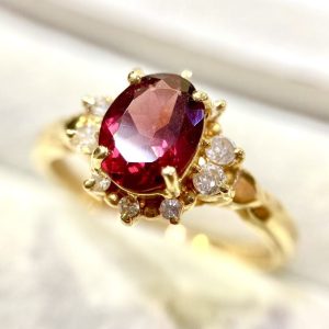 K18 天然ロードライトガーネットリング 2.70ct メレダイヤ 0.25ctの