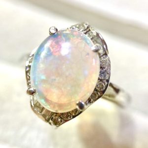 Pt900(プラチナ900) オパール リング