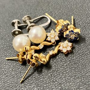 K14WGイヤリング / K18ピアス