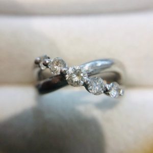 Pt900 メレダイヤ 0.7c付きリング