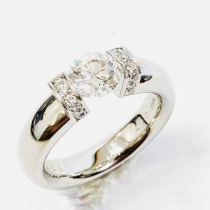 Pt900 1ctダイヤモンド リング