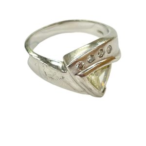 Pt900 ダイヤモンド付きリング