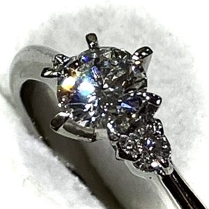 Pt900(プラチナ900)ダイヤリング