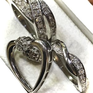 Pt900(プラチナ900)メレダイヤ リング トップ