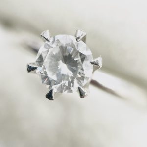 Pt900 0.68Ct ダイヤモンドリング