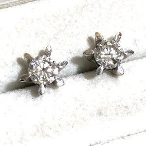 Pt900 プラチナ900 ダイヤ ピアス