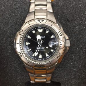 タグホイヤーメンズ腕時計