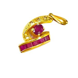 K18 ルビー・メレダイヤ付きトップ