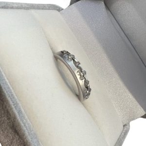 Pt900　メレダイヤ付きリング　