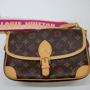 Louis Vuitton モノグラム ディアヌ ショルダー バッグ ルイヴィトン