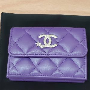 シャネル 三つ折り財布 ブランド品