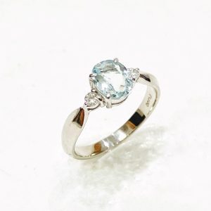 Pt900 アクアマリンリング