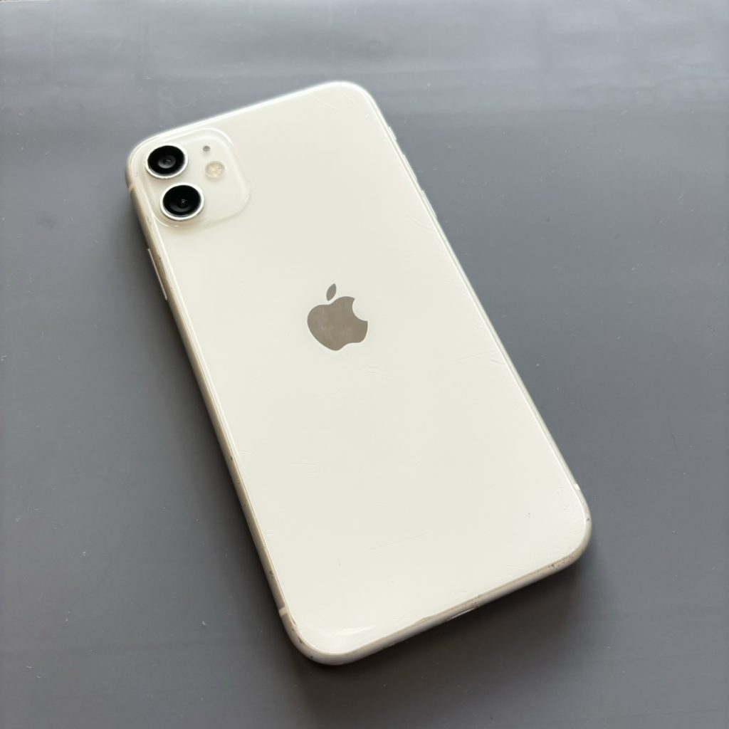Apple アップル iPhone11