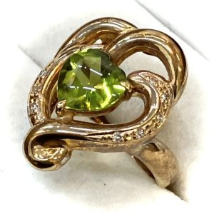 K18 18金 ペリドットメレダイヤ リング