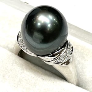 K18WG 18金ホワイトゴールド パール・メレダイヤモンド付き リング