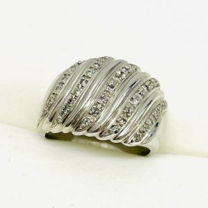 Pt900 ダイヤモンド0.30ct付き リング