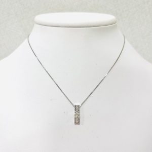 Pt900 ダイヤ0.4ct＆メレダイヤ0.1ct付きネックレス