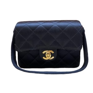 Chanel シャネル マトラッセ ハンドバッグ