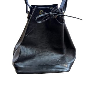 Louis Vuitton　ルイヴィトン　エピ　ノエ　ショルダーバッグ