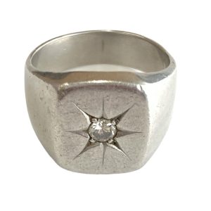 Pt900(プラチナ) ダイヤモンド リング