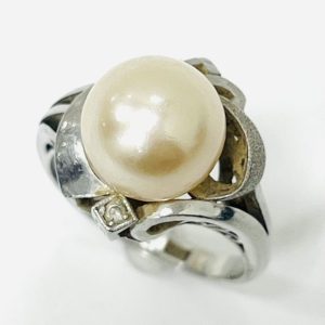 Pt900 パール7ct&メレダイヤ0.02ct付きリング
