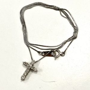 K18WG メレダイヤ付きデザインネックレス