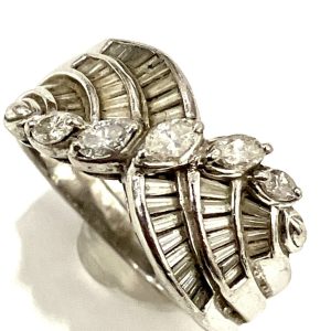 K18WG ダイヤ付きリング