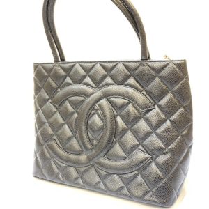CHANEL シャネル マトラッセ キャビアスキン トートバッグ