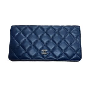 CHANEL シャネル マトラッセ 二つ折り長財布