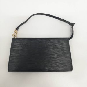 ヴィトン エピ ポシェットアクセソワール