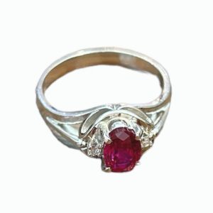 Pt900　プラチナ　ルビー　リング