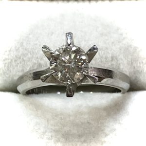 Pt900(プラチナ900)ダイヤリング