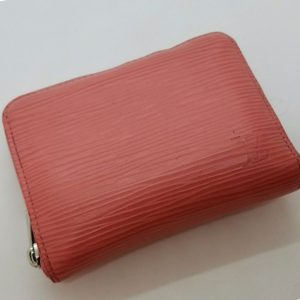 LOUIS VUITTONルイ・ヴィトン エピ ジッピーコインパース 財布