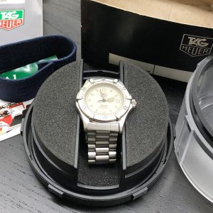 タグホイヤーメンズ腕時計