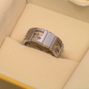 FENDI リング