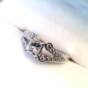 K18WG ダイヤモンドリング