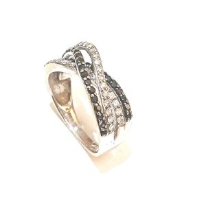 Pt900 ブラックダイヤ デザインリング