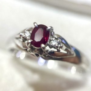 Pt900 プラチナ900 リング ルビー メレダイヤ