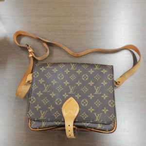 ヴィトン モノグラム カルトシエール