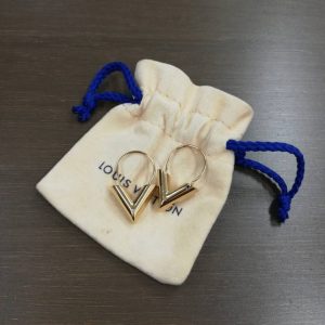 ヴィトン フープイヤリング エセンシャルV ピアス