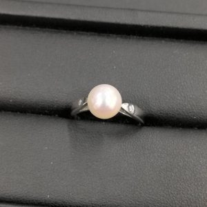 Pt900 パール、メレダイヤ付き リング