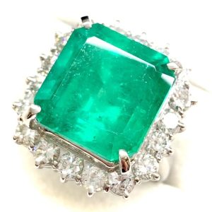 エメラルド 13カラット Pt900 プラチナ900 リング 指輪