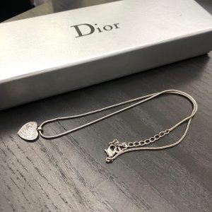 ディオール　ネックレス