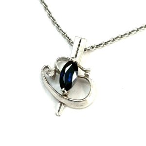 Pt900 Pt850 プラチナ サファイア付き ネックレス