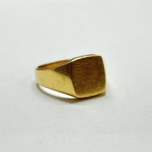 K18 18金 印台リング