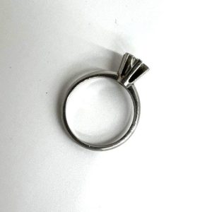 プラチナ ダイヤリング