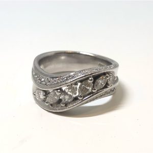 Pt900 ダイヤ1.09ctリング